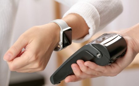 İş Bankası Akıllı Saatlerle Temassız Ödeme ve Para Çekme Kolaylığı Sunuyor!